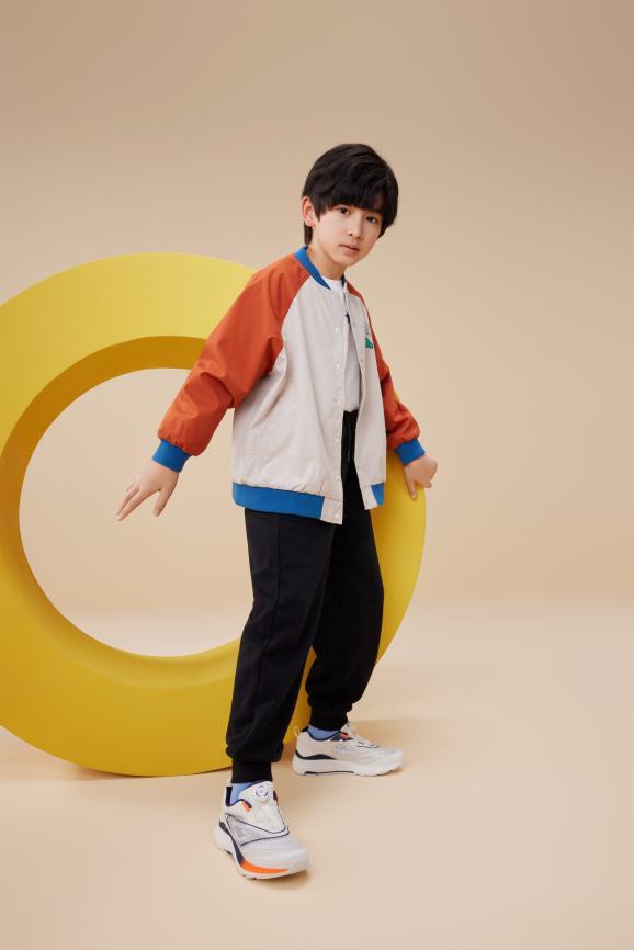涨趋势功能性儿童运动鞋成“刚需”qy千亿球友会热爱运动人群呈上